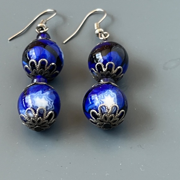 Hand made artisnal earrings with blue glass beads. - Picture 6 of 9
